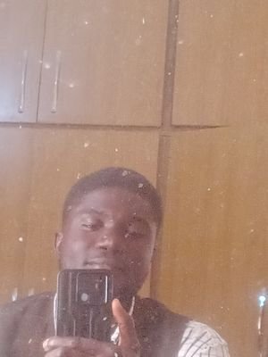 SimonnMed's profile picture. Medical doctor || Health policy and education enthusiast || Tall and 6'4 || Music Freak🎵