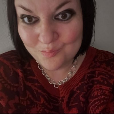 gracejhenderson's profile picture. Admissions Officer @UniOfHull, lady who sings, theatre & wildlife lover, probs planning my next night away. 🏳️‍🌈✨