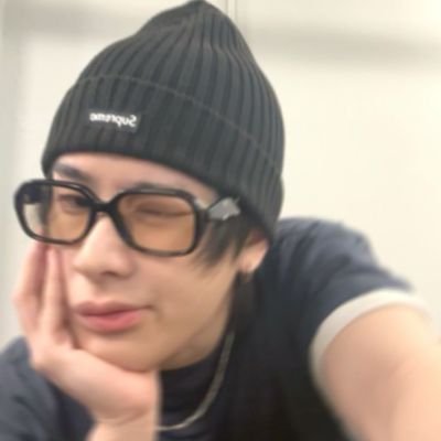 qpfuxhsatur's profile picture. Saturdayss &  Beus 🤍