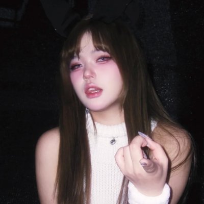 yaobaeee's profile picture. 爱你哦～