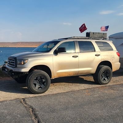 BobChrisCrypto7's profile picture. 