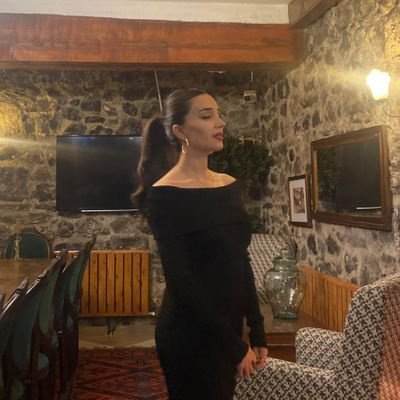 aytenaydemir_'s profile picture. https://t.co/MSoMtCuI55