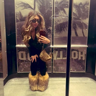 boredmilena's profile picture. IG: boredmimii