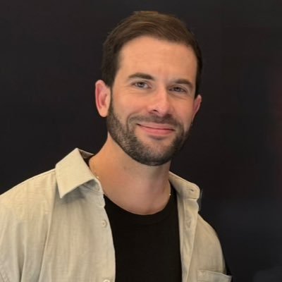 Chris_ga's profile picture. Journaliste médias | DM ouverts