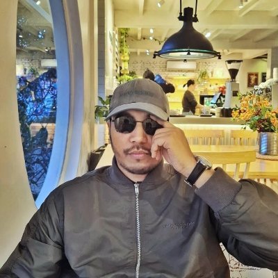 Cas9Fit's profile picture. Travel • Fitness • Edit DNA • Startup life — just trying to keep it all together.