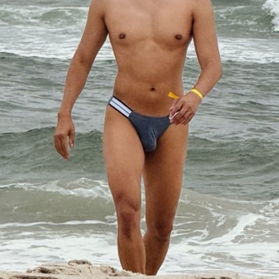 BitesizeBottom's profile picture. petit asian boy for hungry daddies. your bfs’ craving. Inbox for collab