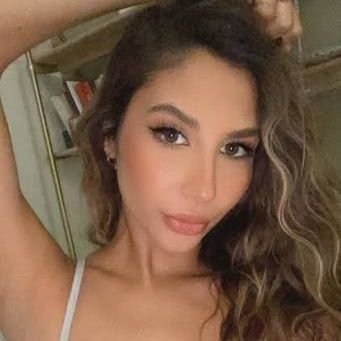 AlexWillia42755's profile picture. Available for hook up ❤️‍🔥 💗