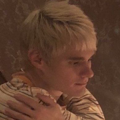 spookscicle's profile picture. i like things // 17. // Waterparks, 5SOS, TØP fan // @caseych4rl is so cool btw