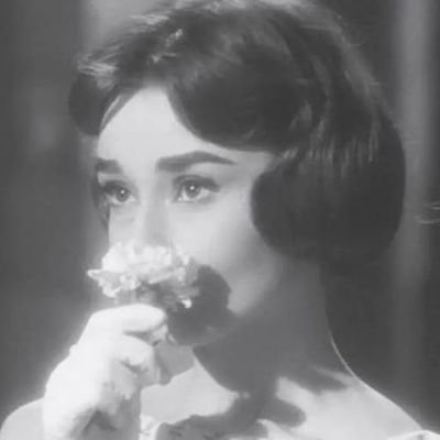 payeouw's profile picture. 