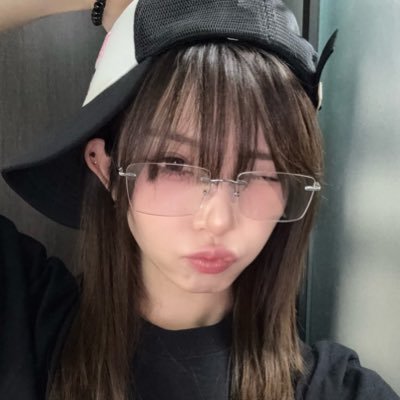 rikuuwonton's profile picture. i talk riktonseok like they were meant together