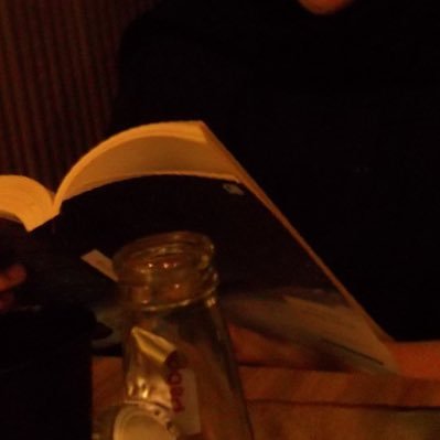 _yourgray's profile picture. 5/12📚✨. she/her. 23. books for 24/7 in my life🕊️