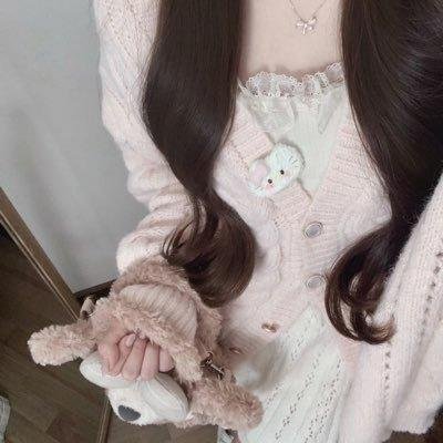 RakeshP57234109's profile picture. 24歳の看護師💗｜おじさま好き&寂しがり屋💦｜お酒が好きだけど酔うとキス魔になるので注意🥹