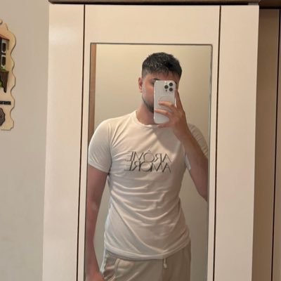 ereneksiyon's profile picture. 🩺