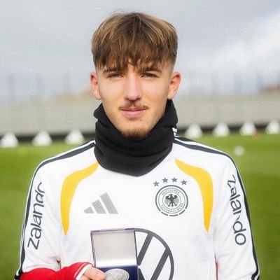 nolta332472's profile picture. 