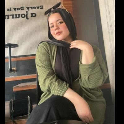 dina_hanoura0's profile picture. physical therapy ||DU||