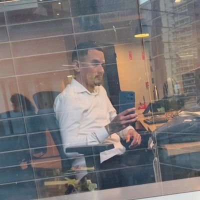 Edumoraess_'s profile picture. Quantitative Data Scientist and Economics student at the School of Engineering and Management, focused on quantitative modeling applied to macroeconomics.