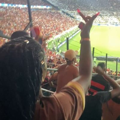 sabrinacrf_____'s profile picture. nem tudo é flamengo, mas quase tudo é.
