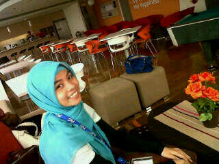 chantikarp's profile picture. Am in love with Inception idea. Crushed with Shutter Island conspiracy. Drowned in Gump lullaby.