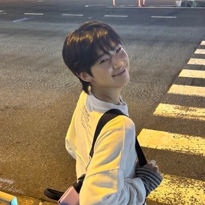 inzbyekn's profile picture. ◞ just love candy ◦˳ bcz if i love you, I'll be diabetic. you are too sweet of candy ★ 💭 %