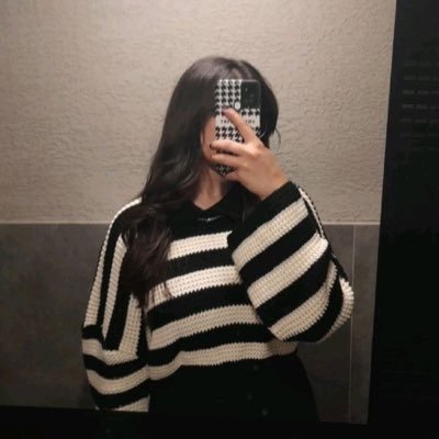 lostedsoul___'s profile picture. A window to my unhinged thoughts