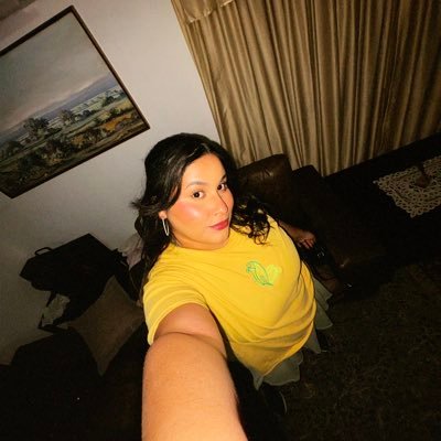 eyqueenx's profile picture. te falta sazón, batería y reggaetón