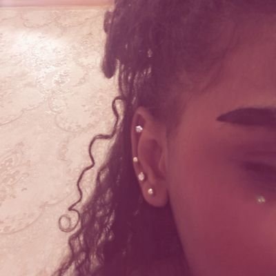 viii_x6's profile picture. 