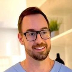 DrSteven345's profile picture. Experienced plastic specializing body and facial enhancements 💉🥼🩺