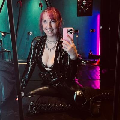 mistressri86838's profile picture. I'm so loyalty mistress to all submissive slave man here 💋💋💋