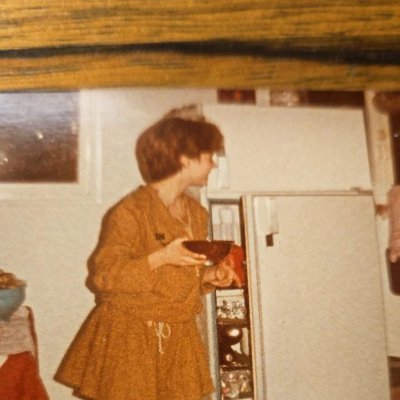 AnatRaviv's profile picture. בחיים האלה הכי שווה להישאר באווירה אופטימית