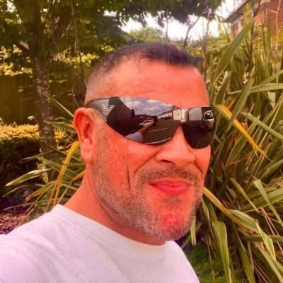dinoj028's profile picture. music 🎶 lover movie critic and a dedicated follower of fashion 💙🎶🎶 🇬🇪🇬🇧