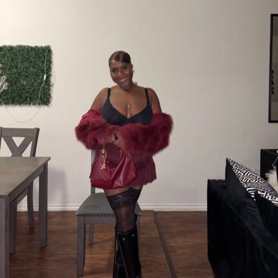boobsrchocolate's profile picture. Big ♉️ 1 of 1