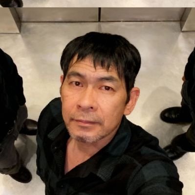 ONE_G_Party's profile picture. 心の隙間にそっと  
晴天に雷  
見えない先から  

日曜・乙女クラブメンバー？

#再生の道

https://t.co/6rqG6RpT0A

#絶許の道2nd

https://t.co/eoCIIA8p8k