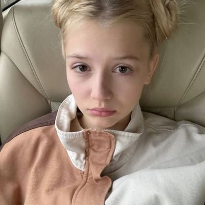 kelv81082's profile picture. I've got sweet yummy 😋 pizza contents at affordable rates best package DM 
Telegram link @Emmahkelly