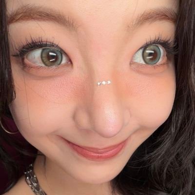 Sianaskz's profile picture. gg stan 👯‍♀️🎀                     ♡                            just yapping about chaeryeong and minho 😔