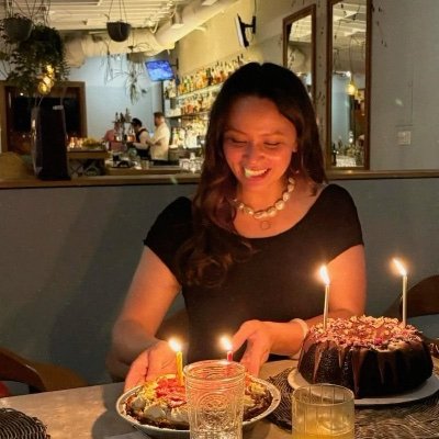 caskettcoded's profile picture. ceo of the partners to lovers trope | kate beckett and lucy chen enthusiast