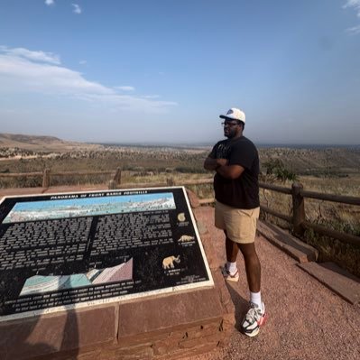 thomas_mansell's profile picture. may thy knife chip and shatter