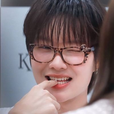 Ayabeectrs0's profile picture. pacarku banyak mff📉
everyday every month every year, you kawaii I kawaii, if we kawaii we kawaii together😗🐰