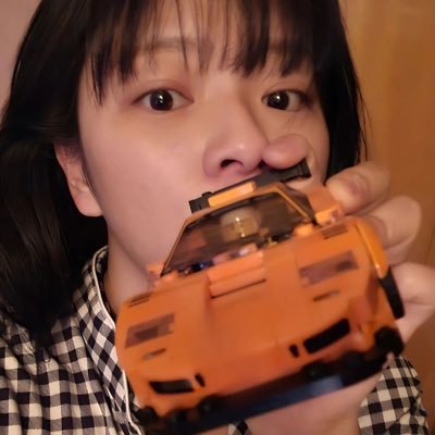 ks5_02's profile picture. « Ur the ugliest and worst person ever that’s why nobody likes u… »