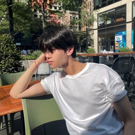 morariese's profile picture. yappingin semua kapal ⭐_⭐