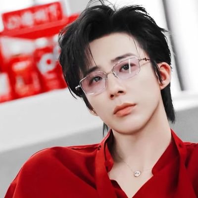 omegapeachx's profile picture. ...