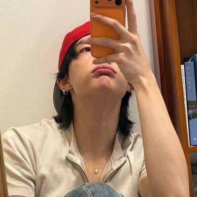 2hwgleer1zr's profile picture. 