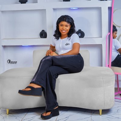 Hellennina234's profile picture. 