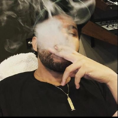 JORGEBRITEZ2's profile picture. Egocéntrico, malo de varias caras pero sentimientos tiernos.
Taurino