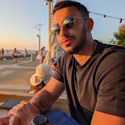 aderkdev's profile picture. PhD holder 🧑‍🎓 turned software engineer 👨‍💻
I'm trying to build stuff 🔧 follow me to see my journey🚀