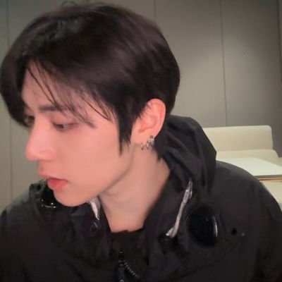 Imnaeungift_'s profile picture. now ♥️ #스틸하트클럽 🤲🏻🧎‍♀️full-time kpopstand / part-time animetand 🗯🐠 ‧₊˚♪ 𝄞₊˚⊹ ( ,no music no life🧘‍♀️ ) *´ސު｀*