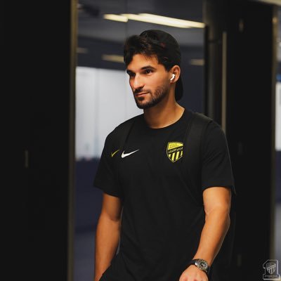 sa_n58s's profile picture. 