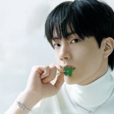 dutnie's profile picture. https://t.co/Q3mp3nYyCk  
헤더 by @JpKoni

프사 by @