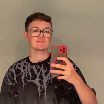 RinzlerrTV's profile picture. 🇸🇪 | 22 | Car Enthusiast | Curseword multilingualist | I stream over on Twitch https://t.co/pIfG0fuLkP