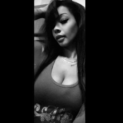 vanaedesignz's profile picture. ✨⭐️ She Sparkles ⭐️✨ Art is life 🌈❤️🎨✨ ICREATE📲✨ Doll Collector💃🏾✨Designer 💋🌹✨