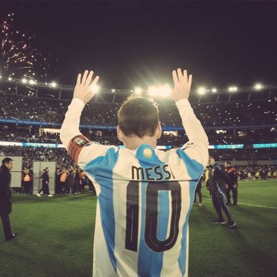 iamtryiiinng's profile picture. surviving.